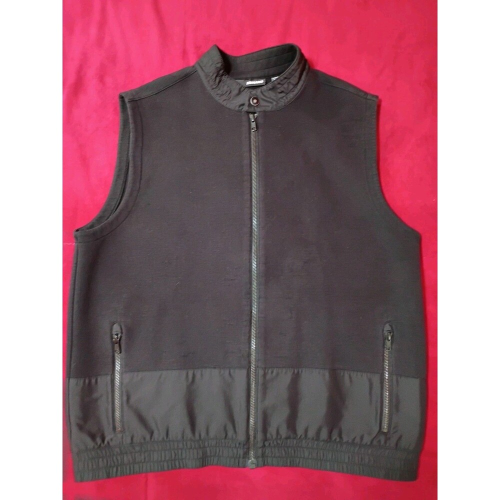 Murano performance zip-up vest featuring SizeL #0129